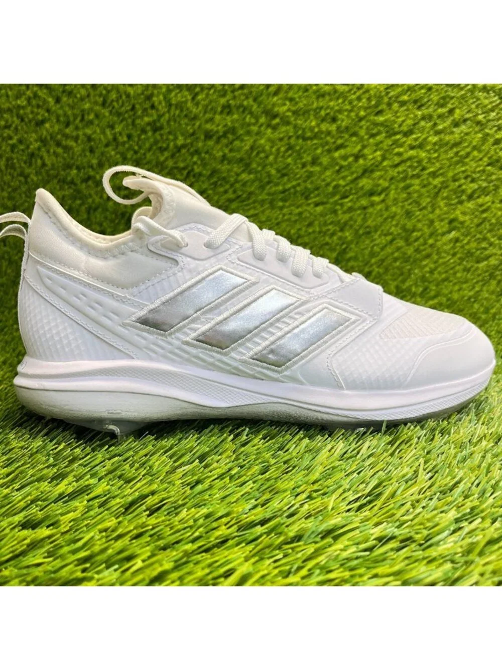 Adidas Icon 8 Boost Mens Size 7 White Silver Running Outdoor Baseball Cleats
